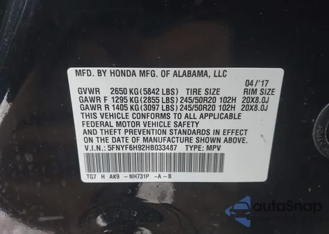 2017 Honda Pilot Touring z USA, uszkodzony, nr VIN 5FNYF6H92HB033487